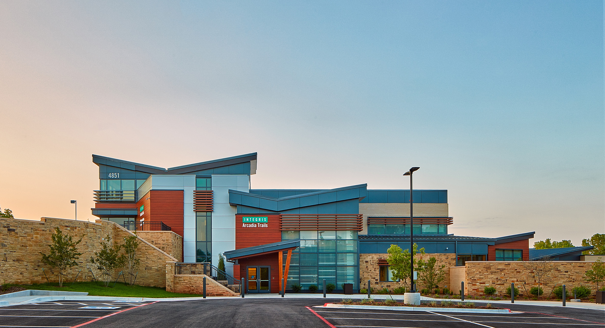 HKS-Designed Arcadia Trails Creates Idyllic Haven for Oklahoma Addiction Patients